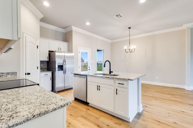 141 Ridley Lane, Youngsville, LA 70592