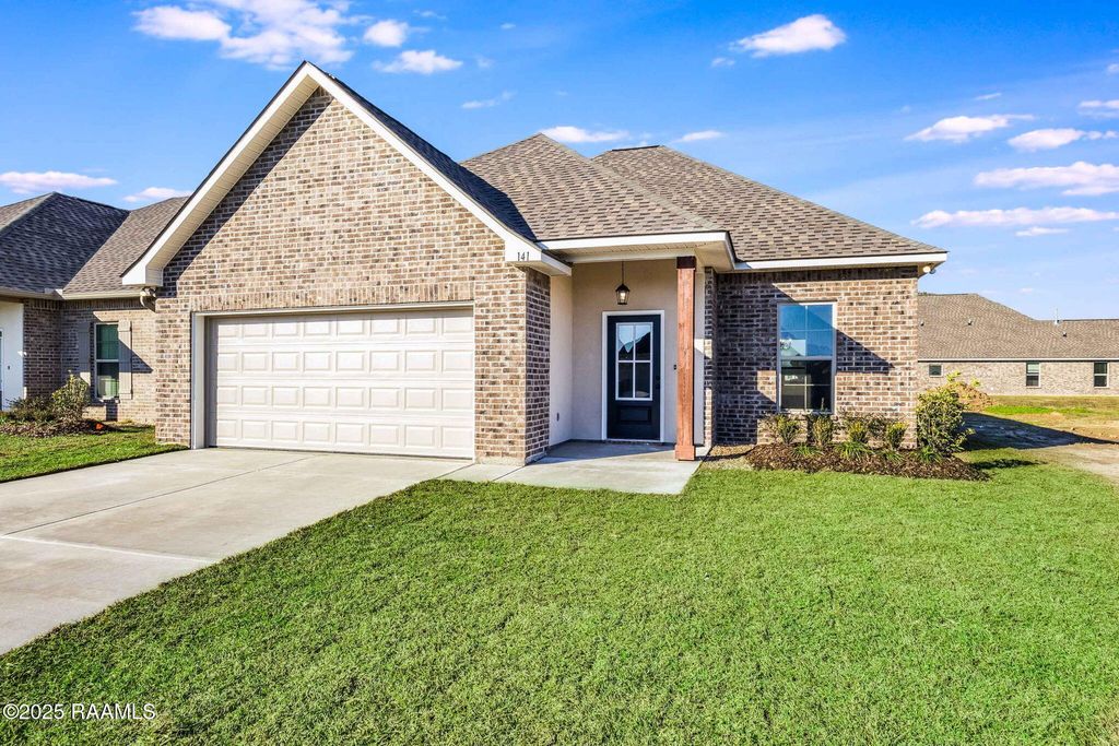 141 Ridley Lane, Youngsville, LA 70592