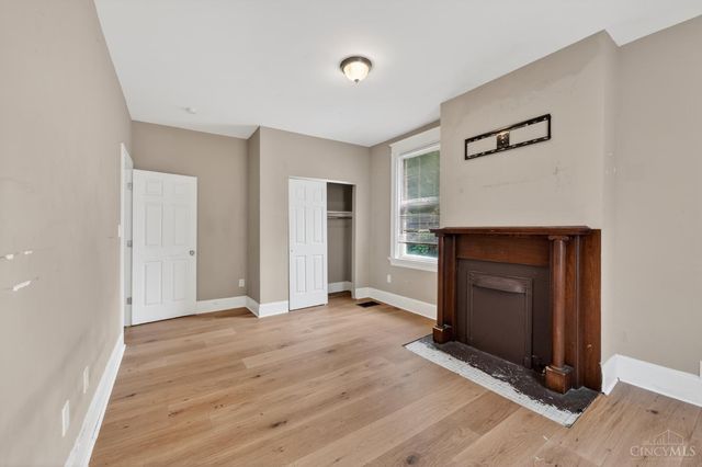 3118 Sunshine Avenue, Cincinnati, OH 45211