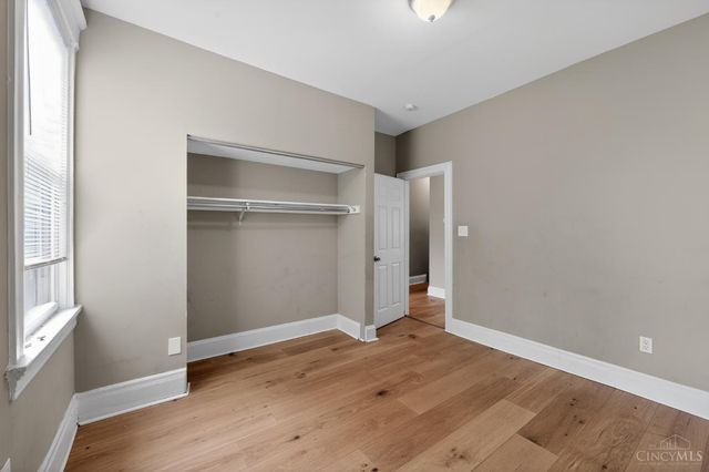 3118 Sunshine Avenue, Cincinnati, OH 45211