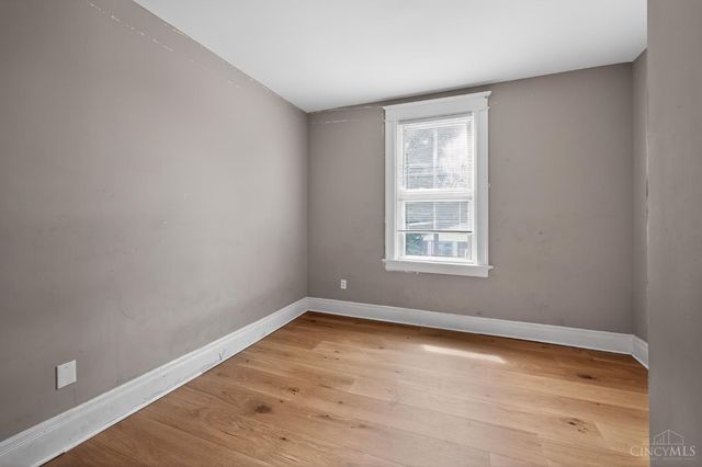 3118 Sunshine Avenue, Cincinnati, OH 45211