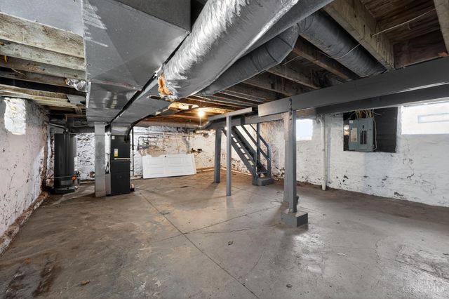 3118 Sunshine Avenue, Cincinnati, OH 45211