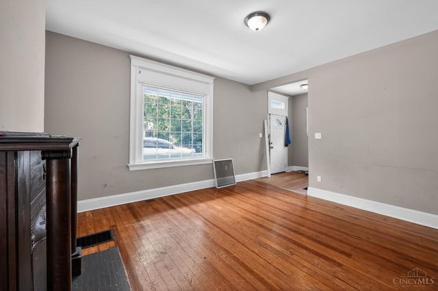 3118 Sunshine Avenue, Cincinnati, OH 45211