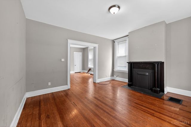 3118 Sunshine Avenue, Cincinnati, OH 45211