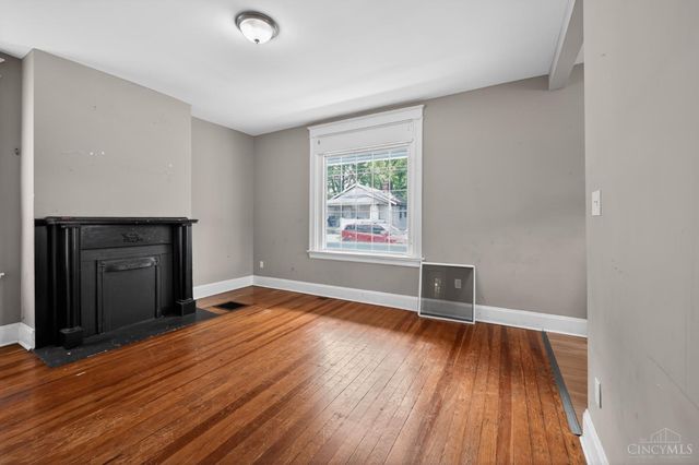 3118 Sunshine Avenue, Cincinnati, OH 45211