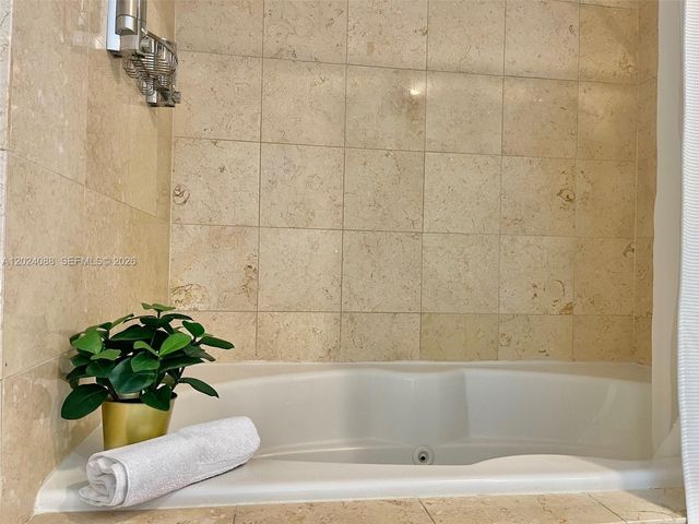 1830 S Ocean Dr 3407, Hallandale Beach, FL 33009