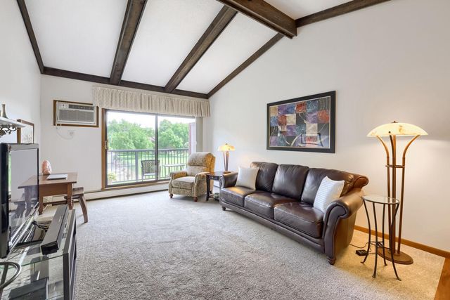 7340 York Avenue S 208, Edina, MN 55435