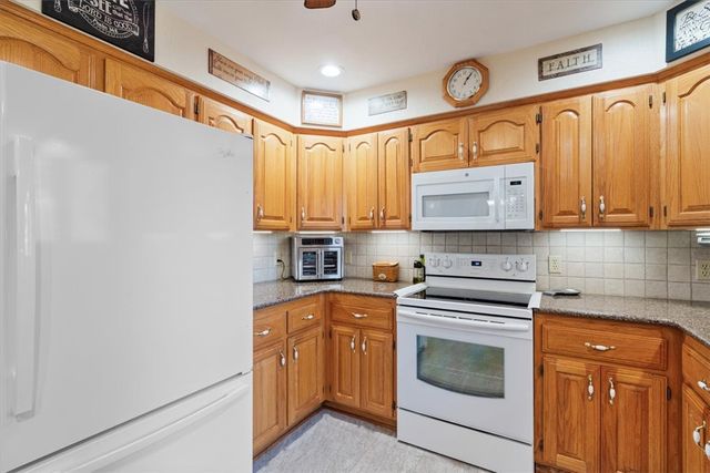 19 Kildonan Drive, Bella Vista, AR 72715