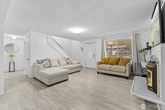 12532 SE 232nd Street, Kent, WA 98031