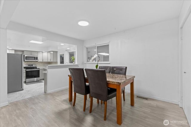 12532 SE 232nd Street, Kent, WA 98031