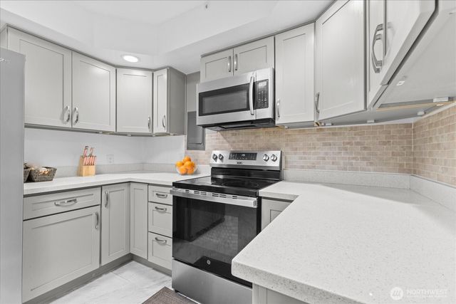 12532 SE 232nd Street, Kent, WA 98031