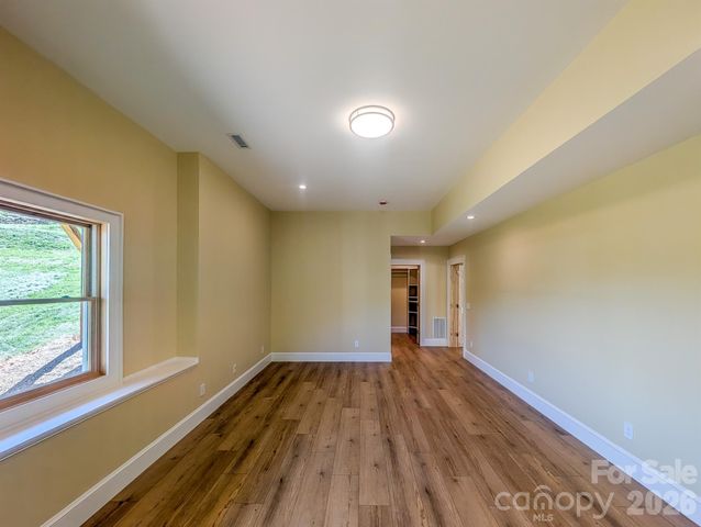 338 Majestic Mountain Drive, Burnsville, NC 28714