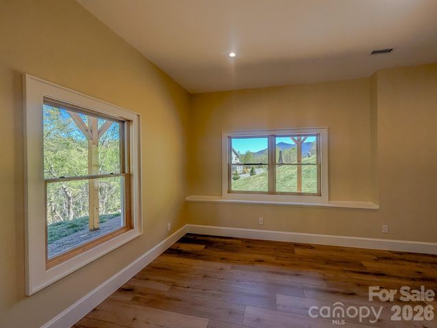 338 Majestic Mountain Drive, Burnsville, NC 28714