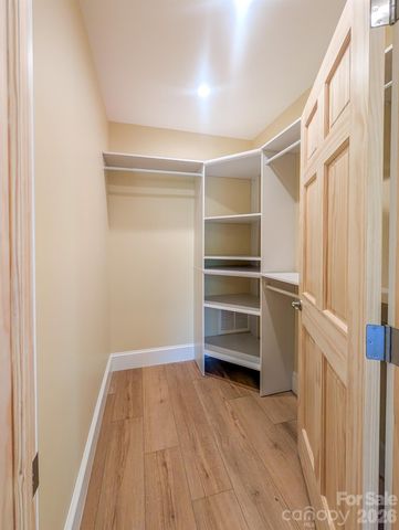 338 Majestic Mountain Drive, Burnsville, NC 28714