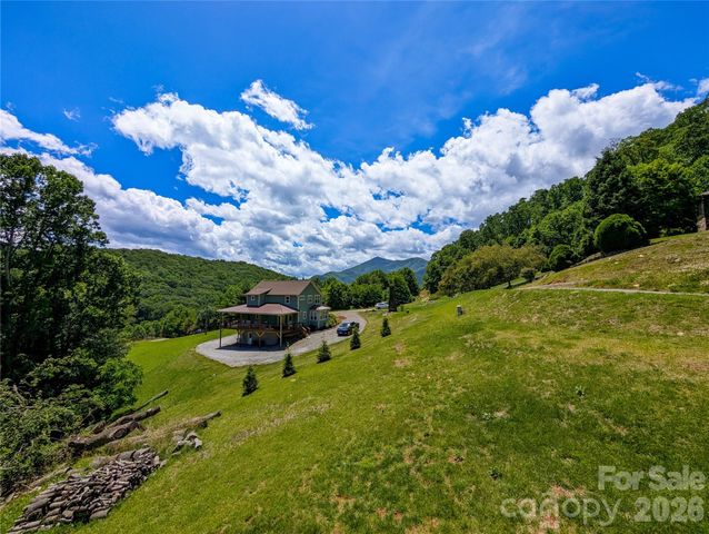 338 Majestic Mountain Drive, Burnsville, NC 28714