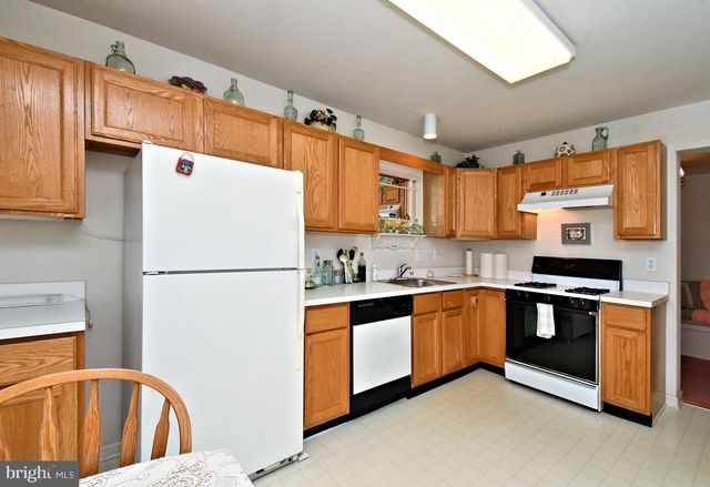 103 SANTA ANITA DR, North Wales, PA 19454
