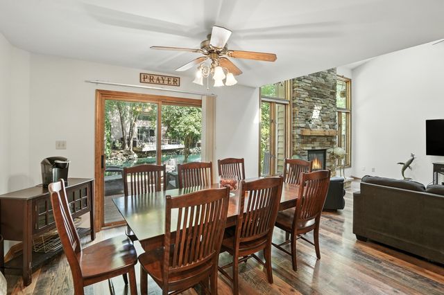 622 Brookside Drive, Crown Point, IN 46307