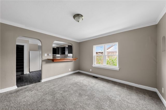 521 W Parkwood Drive, Dayton, OH 45405