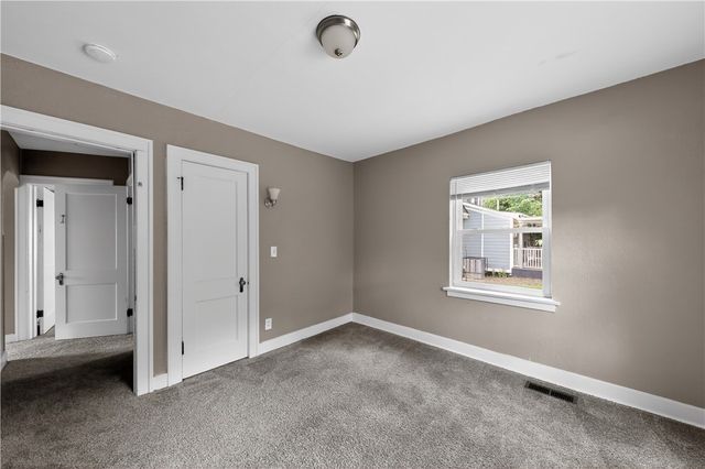 521 W Parkwood Drive, Dayton, OH 45405