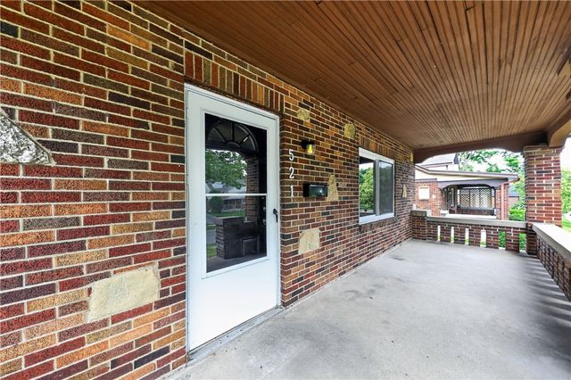 521 W Parkwood Drive, Dayton, OH 45405