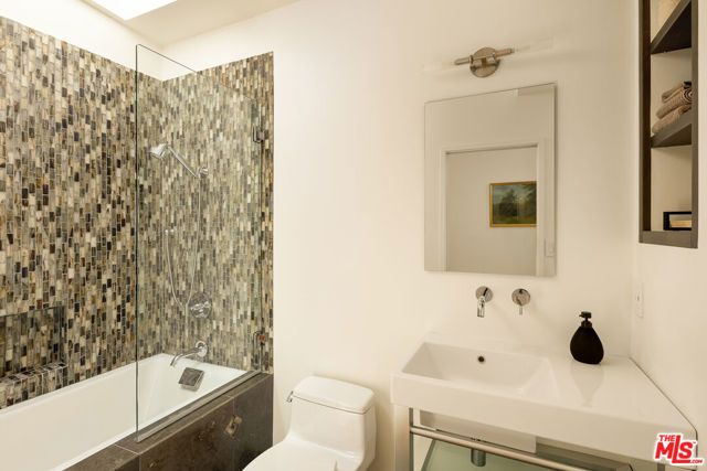 1483 N Avenue 57, Los Angeles, CA 90042