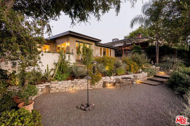 1483 N Avenue 57, Los Angeles, CA 90042