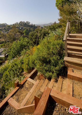 1483 N Avenue 57, Los Angeles, CA 90042