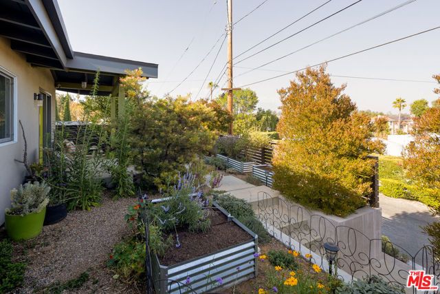 1483 N Avenue 57, Los Angeles, CA 90042