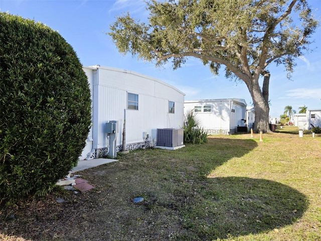 3421 OVERCUP OAK TERRACE, Sarasota, FL 34237