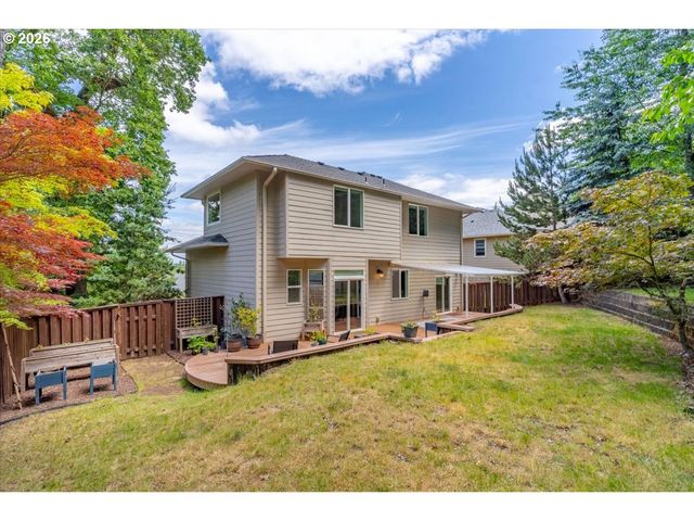 402 LA CRESTA Dr Se, Salem, OR 97306