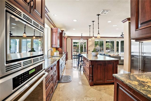10 Japonica, Irvine, CA 92618