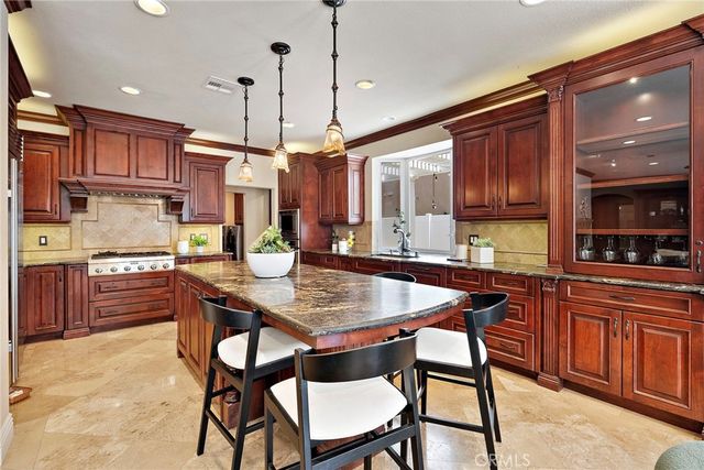 10 Japonica, Irvine, CA 92618