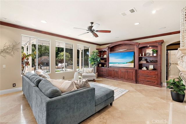 10 Japonica, Irvine, CA 92618