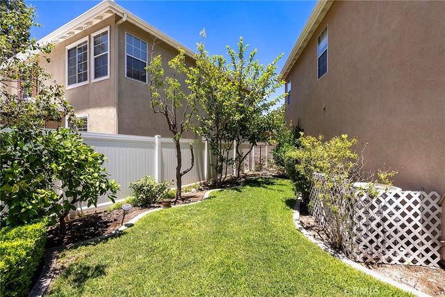 10 Japonica, Irvine, CA 92618