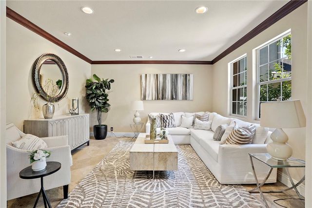 10 Japonica, Irvine, CA 92618