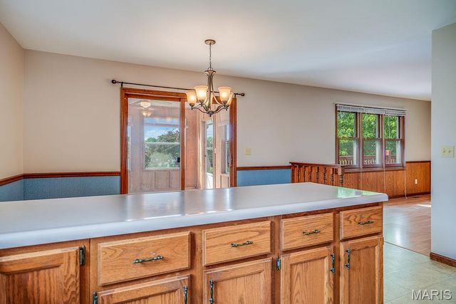 1997 Treasure Drive, Edwardsville, IL 62025