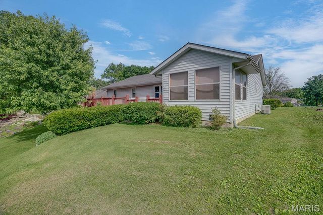 1997 Treasure Drive, Edwardsville, IL 62025