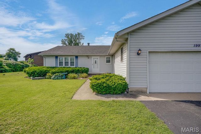 1997 Treasure Drive, Edwardsville, IL 62025