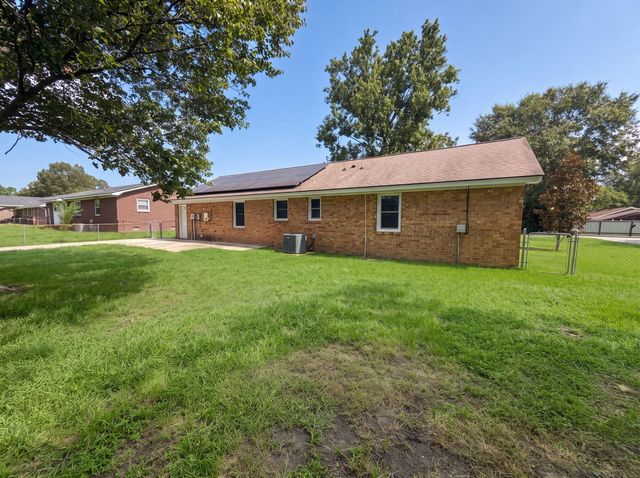 1110 Stuart Drive, Moncks Corner, SC 29461