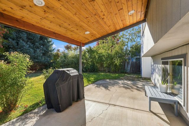 23918 E Maxwell Dr, Liberty Lake, WA 99019