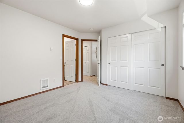 434 Oak Hill Lane, Burlington, WA 98233