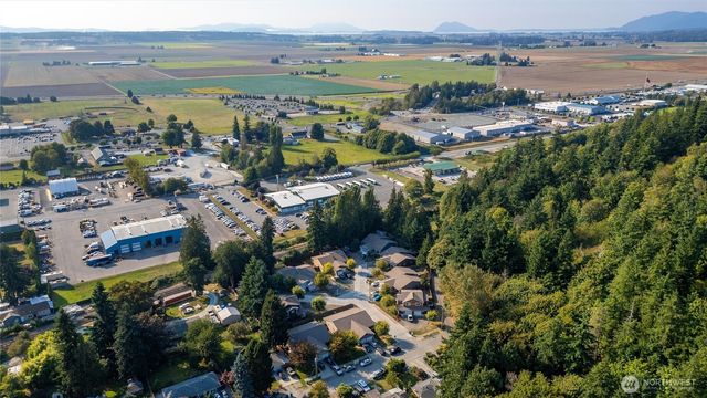 434 Oak Hill Lane, Burlington, WA 98233