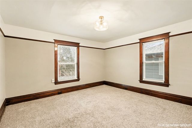 356 Pine Avenue, Holland, MI 49423