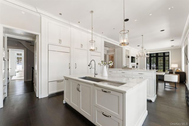 16 Taylor Road, Mount Kisco, NY 10549