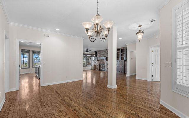 10 Moncada Circle, Hot Springs Village, AR 71909