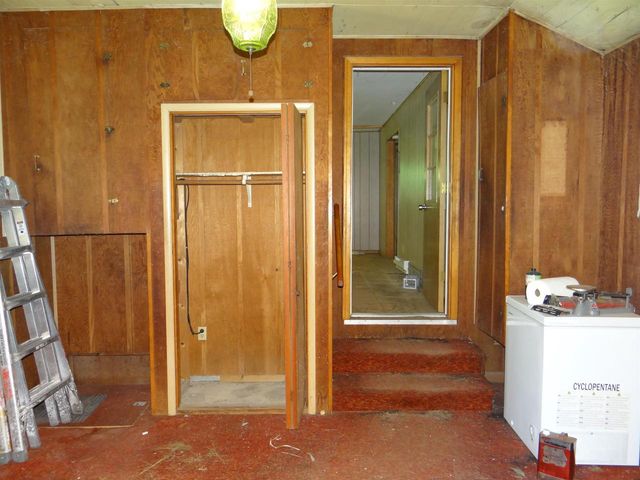 N1771 COUNTY RD EE, Redgranite, WI 54970