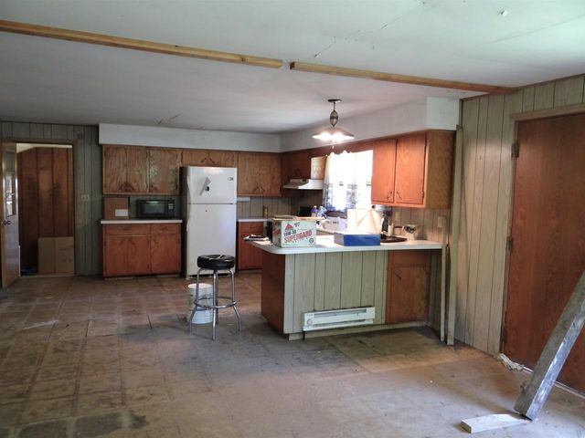 N1771 COUNTY RD EE, Redgranite, WI 54970