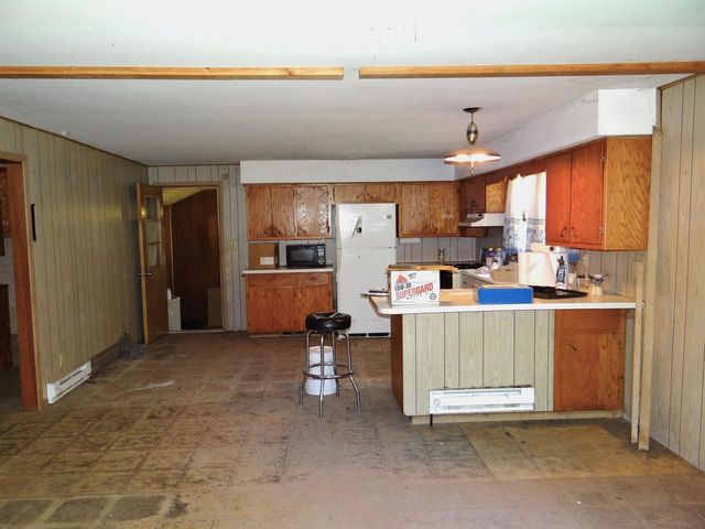 N1771 COUNTY RD EE, Redgranite, WI 54970