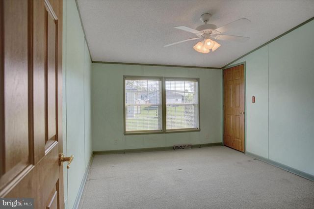 5664 CLARIDGE CT, Fayetteville, PA 17222