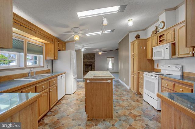 5664 CLARIDGE CT, Fayetteville, PA 17222